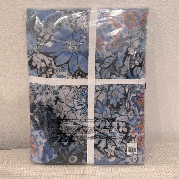 Williams Sonoma x Michelle Kim Oilcloth/Tablecloth - Picture 10 of 10